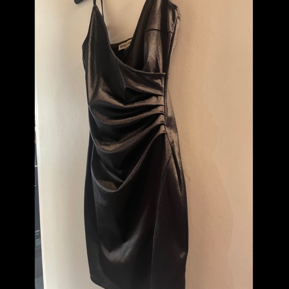 Sexy, cute little black dress! Like new!